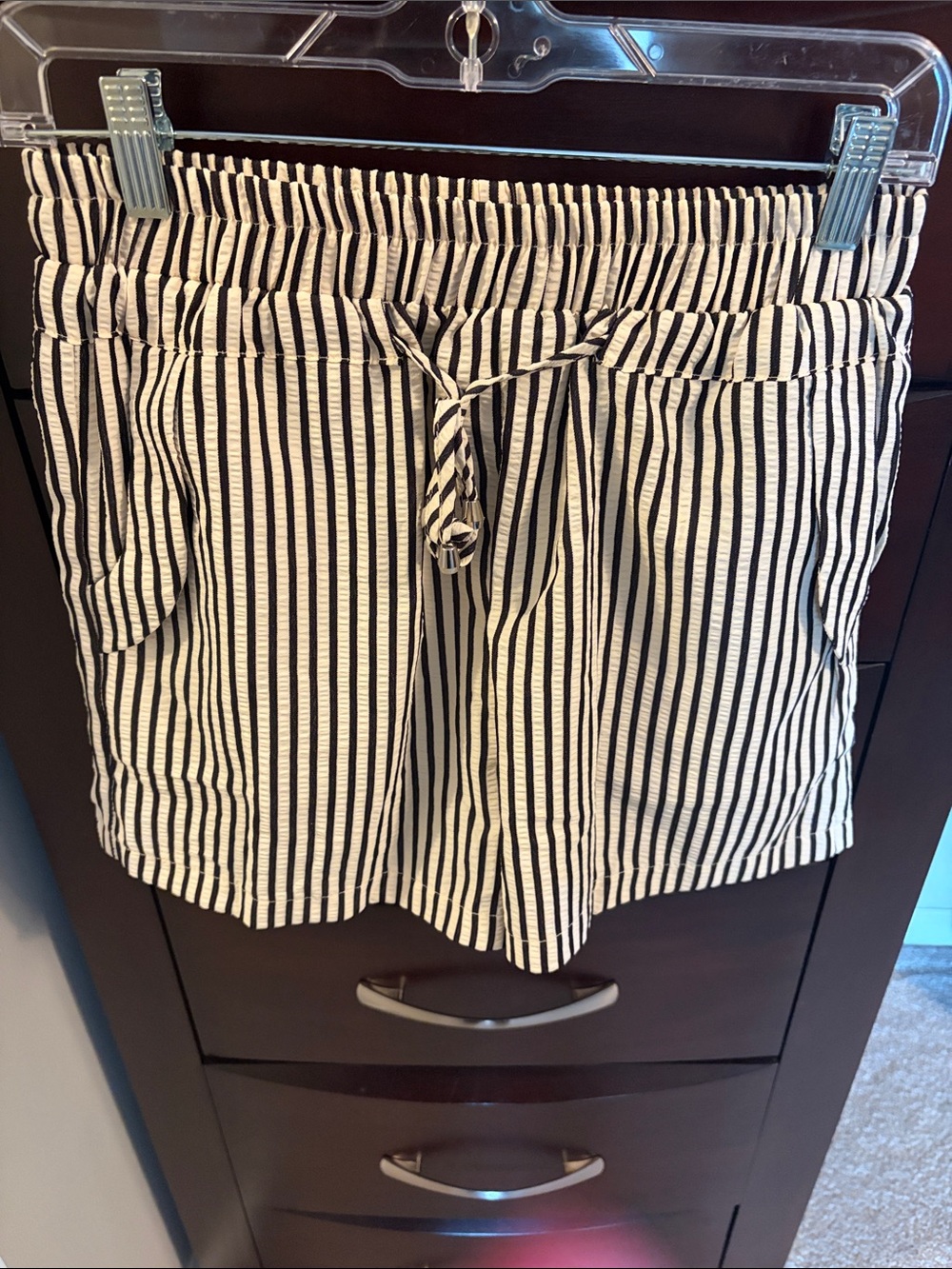 Striped Black & White Drawstring Women's Shortsr polyester